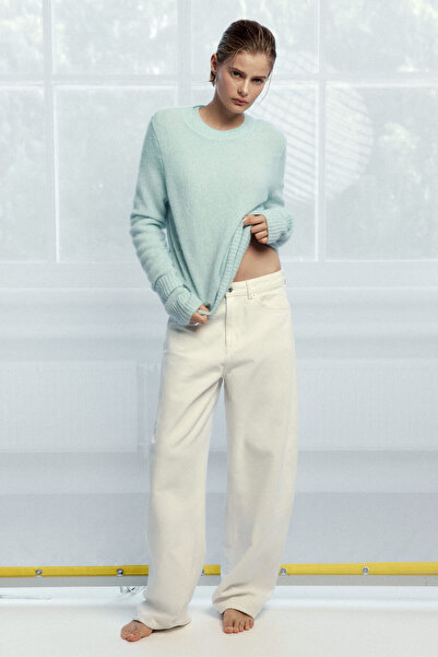 H&M Bedene Oturan Kazak