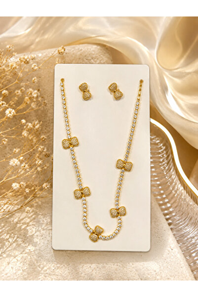 Eloré Sparkling Bow Necklace And Earrings Set