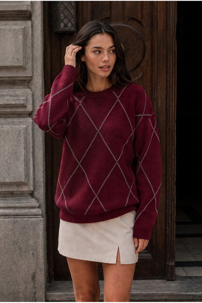 Valiberta Adele Diamond Patterned Crew Neck Women's Knit Sweater - Burgundy