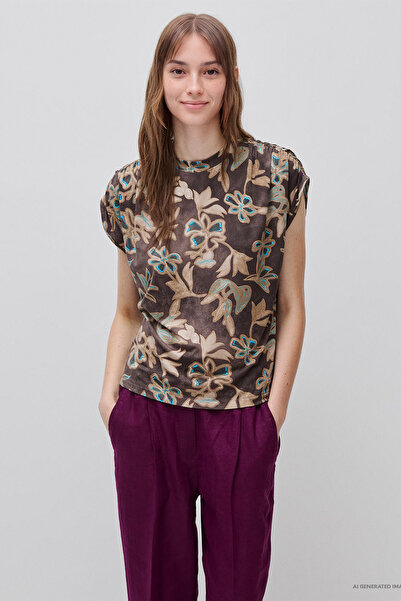 United Colors of Benetton Women's Brown Comfort Fit Short Sleeve Crew Neck Top