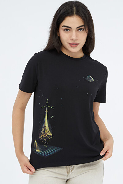 Uçan Eyfel Baskılı Basic T-Shirt