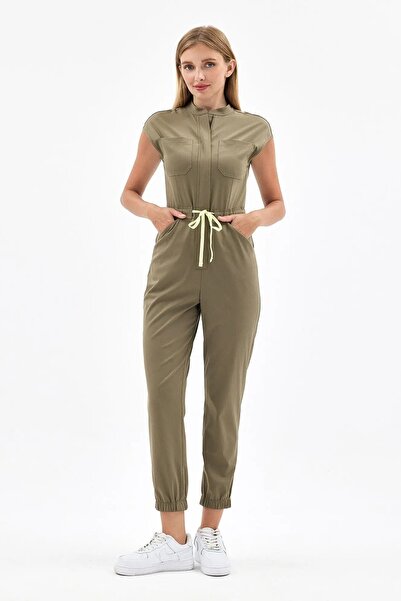 Rhow Lexi Hunter Green Scrubs Tulum