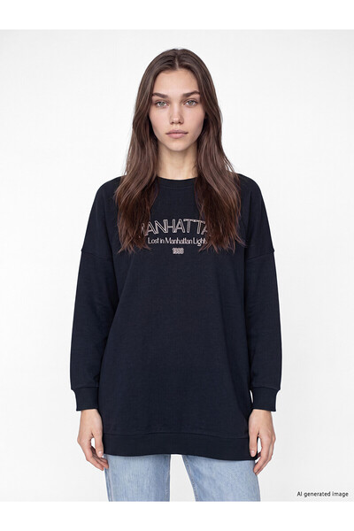 LC Waikiki Nevavm Farkıyla Lcw Modest Navy Blue 3 Thread Printed Oversize Wom...