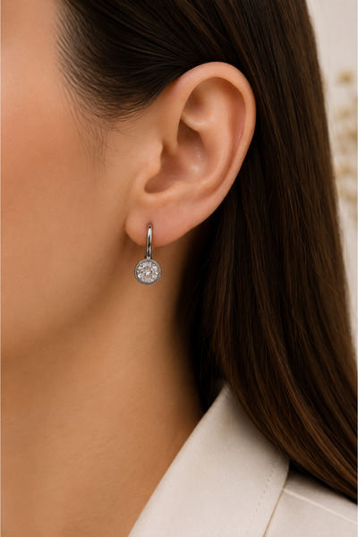 Archhazel Jewelery أقراط من الفولاذ بحجر الزركون الفضي