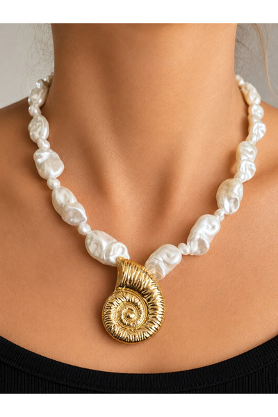 tones official Sea Shell/Acrylic Baroque Pearl Necklace