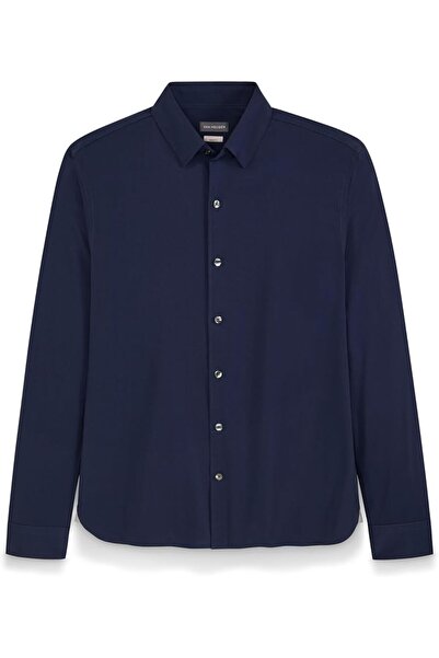 VAN HEUSEN قميص مقاوم للتجعد للرجال من فان هيوزن بأكمام طويلة وأزرار على طول ...