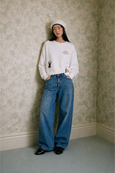 Amia&Co. Ecru Oversize Printed Women's Sweatshirt