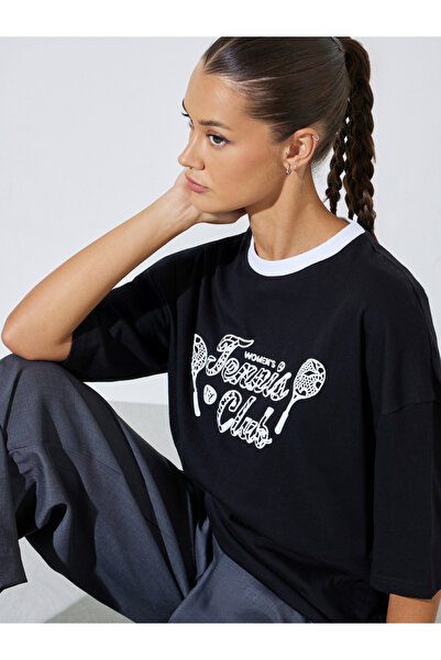 Styli Black Graphic Print Contrast Neckline Oversized T-Shirt