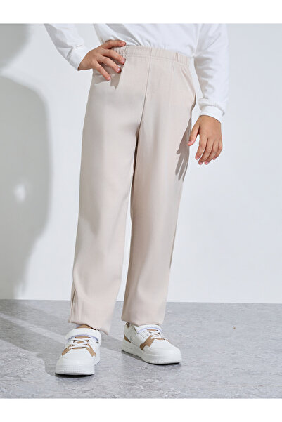 Styli Teen Boys Beige Solid Front Pleated Pants