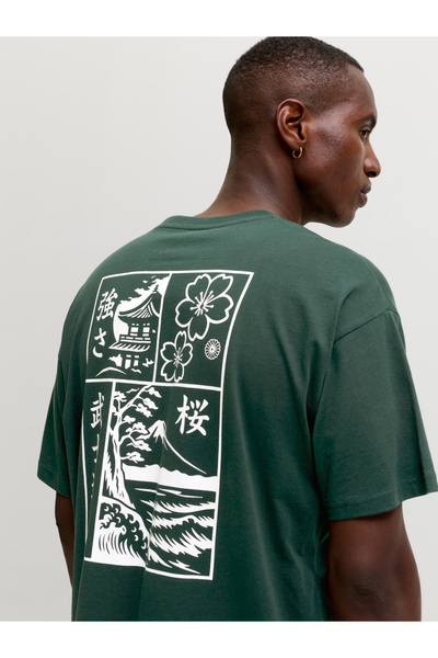 Jack & Jones تي شيرت قطني بطباعة جرافيك باللون الأخضر الداكن