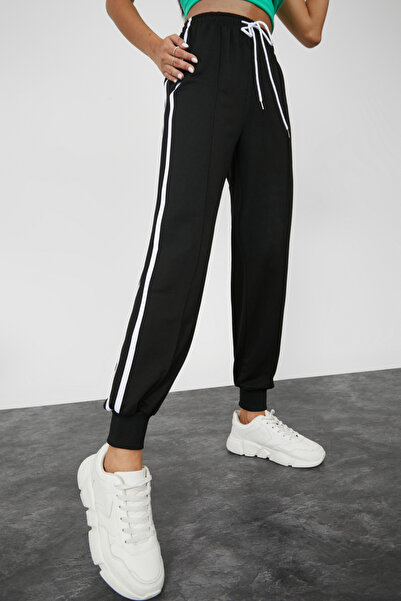 Styli Drawstring Waistband Side Stripe Relaxed Fit Jogger