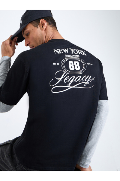 Styli Black Graphic Print Crew Neck Oversized T-Shirt