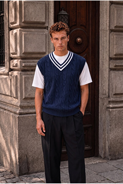 Valiberta Oxford Relaxed Fit Stripe Collar Braided V-Neck Men's Knitwear Swea...