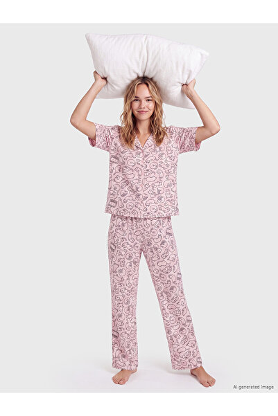LC Waikiki Rmz Gi̇yi̇m Farkiyla Cat Embroidered Women's Pajama Set
