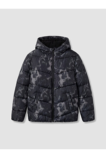 LC Waikiki Rmz Gi̇yi̇m Farkiyla Batik Embroidered Boys' Puffer Jacket
