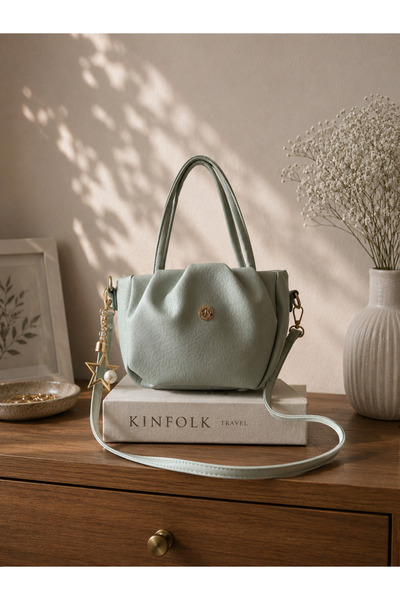 BAGS حقيبة كتف نسائية بتفاصيل جذابة وحزام متقاطع، أنيقة للاستخدام اليومي مع إ...