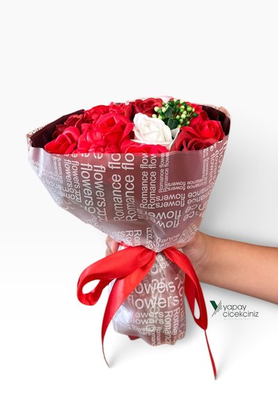YAPAY ÇİÇEKÇİNİZ Buchet de trandafiri artificiali de lux, parfumați, de 28 CM, cu 15 trandafiri – Floare cadou romantică, specială pentru iubit, care nu se estompează