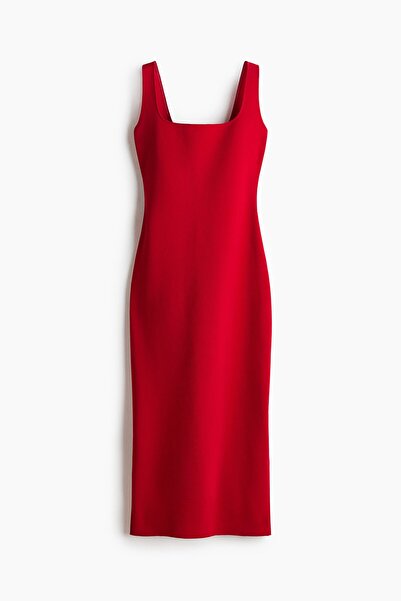 H&M Bedene Oturan Elbise