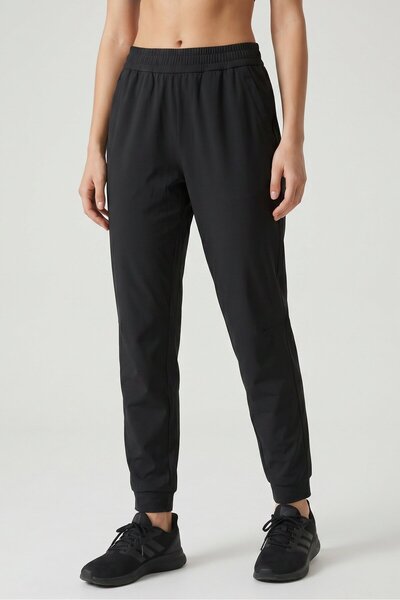Anta Women Regular Fit Training Track Pants, Black