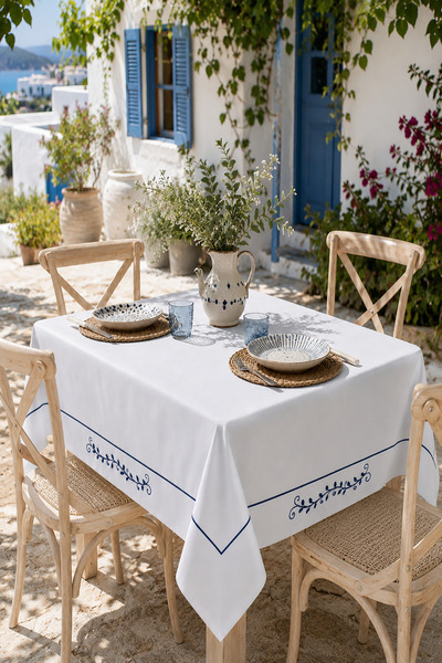 ÖDEL BULDAN Leaf Embroidered White Tablecloth
