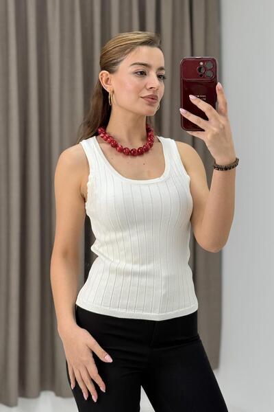 Raneel Kazançlı Alışveriş Zero Sleeve Wide Collar Ribbed Blouse Ecru