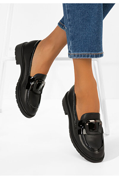 B T Shoes Γυναικεία μαύρα δερμάτινα μοκασίνια Αστρέλια