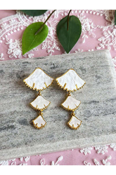 FLAWSOME JEWELRY STORE Pearlescent White Dangle Earrings Gold Color Pinterest...
