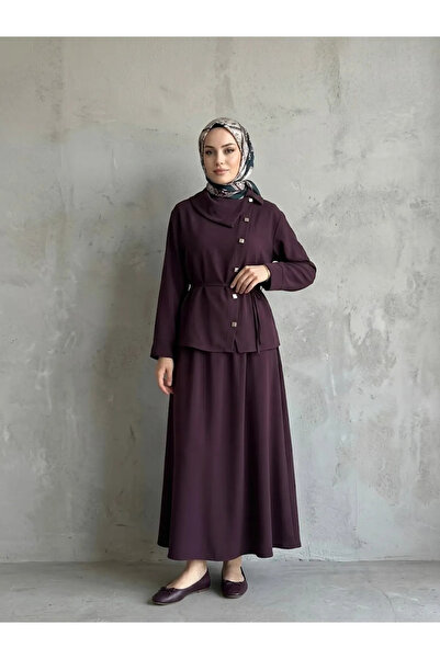 Foremia Cross Buttoned Skirt Suit-Burgundy
