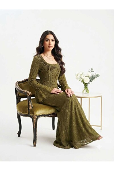 DAY BY DAY Lace Evening Dress with Wide Bell Sleeves and Shiny Rhinestones