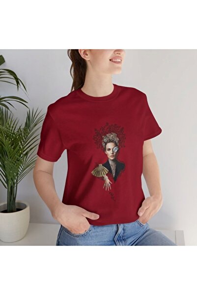 Kraliçesi Portresi T-Shirt