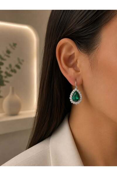 MARE BUTİK Emerald Green Drop Stone Silver Earrings