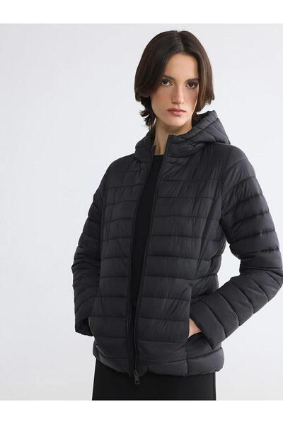LC Waikiki Hooded Women's Inflatable Coat (W6)