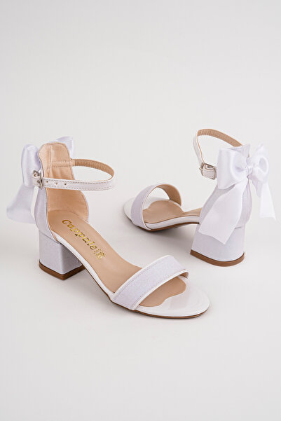 Cappale Girl's White Mini Heeled Tekband Sandals with Bow
