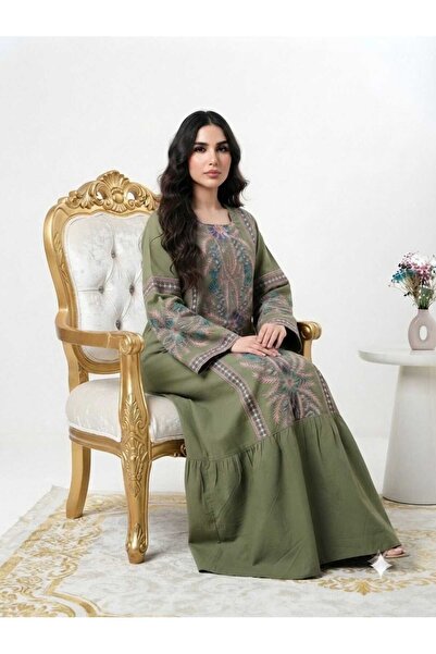 DAY BY DAY جلابية فري سايز فخم مستوحى من التصاميم الشرقية والخليجية التراثية....