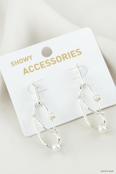 ZERO LAND Spt-Gld Oval Pearl Metal Earrings (11454) Silver Color