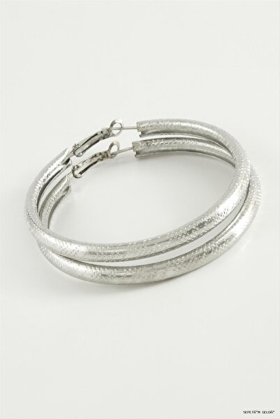 ZERO LAND Spt-Gld Dotted Tube Hoop Earrings 5 cm (04534) Silver Color