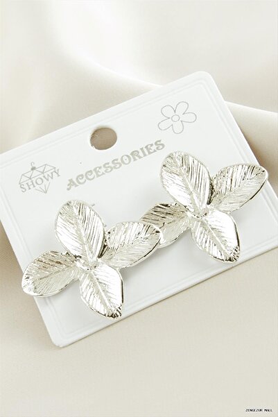 ZERO LAND Zngzrmll Flower Metal Earrings (41602) Silver Color