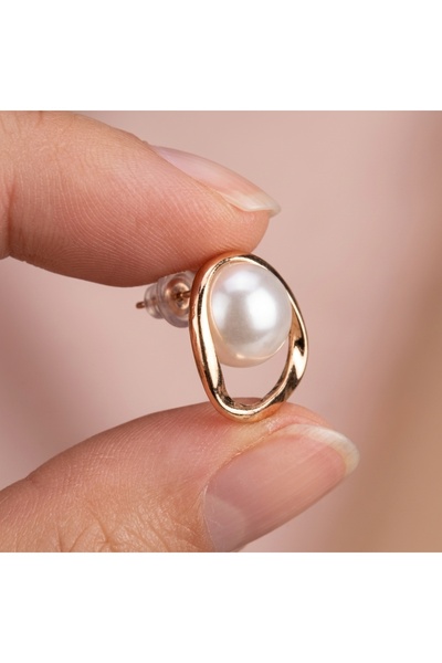 Prizma Concept Women's Rose Gold Color Organic Hoop Design Asymmetric Elegant Pearl Stud Earrings - Modern Minimal Pearl Detailed Jewelry Gift
