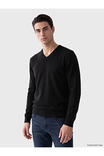LC Waikiki Ozmarka New Season Black V-Neck Men's Knitwear Sweater