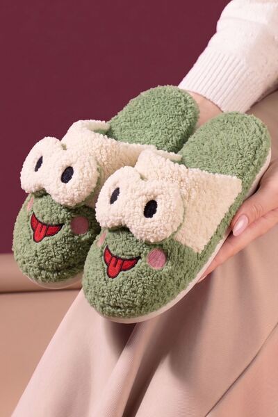 FUGA MODA Porty Green Eye Detailed Frog Figured Women's Plush House Slippers