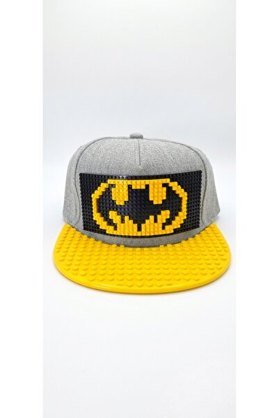 KUTPİA Pixel Blok Batman Gri Çocuk Kep Şapka – LEGO Uyumlu Siperlikli 4–12 Yaş