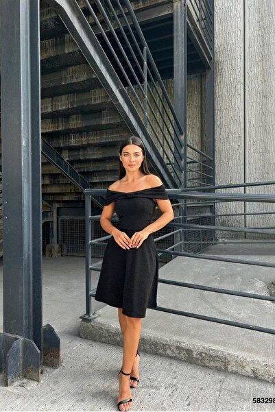 Euro Class Women's Madonna Collar Stylish Evening Dress