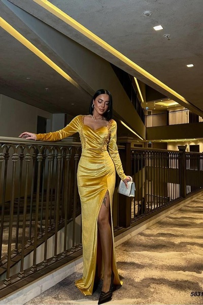 Euro Class Stretchy Velvet Fabric V-Neck Slit Evening Dress