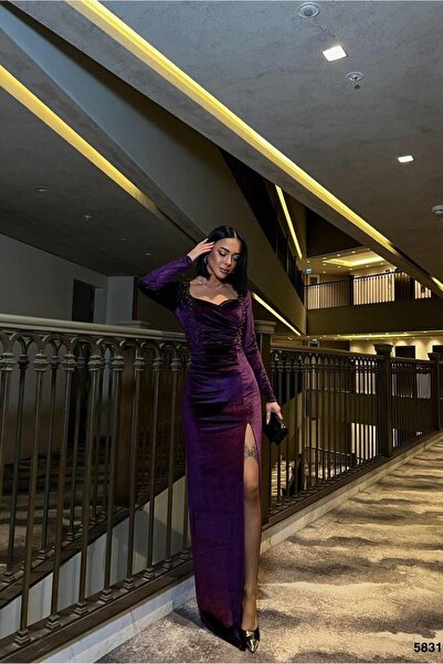 Euro Class Stretchy Velvet Fabric V-Neck Slit Evening Dress