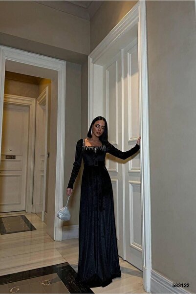 Euro Class Square Neck Belted Long Sleeve Evening Dress