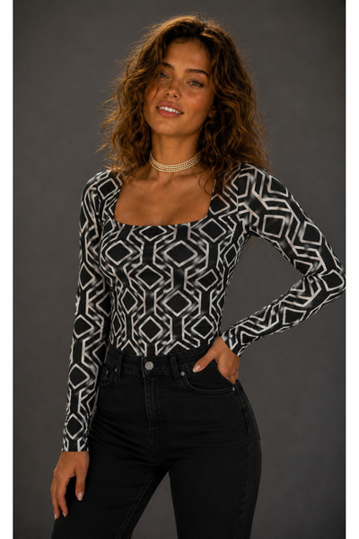 Be Best Women's Black-White Patterned Square Neck Blouse Be510