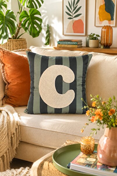 Pilloveland Punch Embroidered Cushion Cover - 43*43 cm - Green Letter C - Pnk001