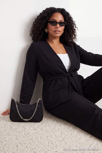 Trendyol Curve Black Belted Woven Oversized Jacket Tbbaw27Ag00004