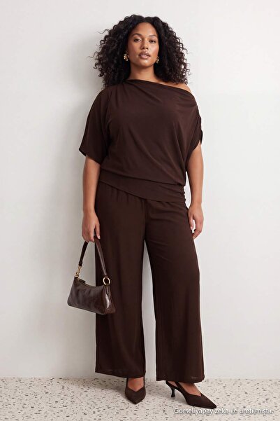 Trendyol Curve Brown Woven Plus Size Top and Bottom Set