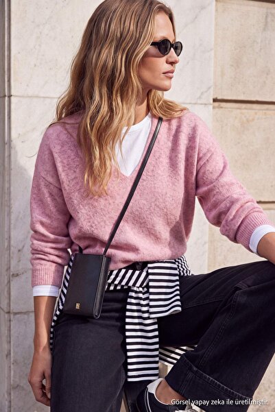 Trendyol Collection Wardrobe Essentials Pink V-Neck Wide Fit Knitwear Sweater...